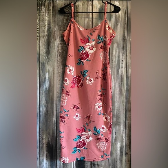 FLORAL DRESS - Picture 1 of 1